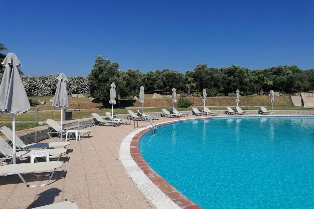 Deluxe Villa In Village Club Kassandria Bagian luar foto